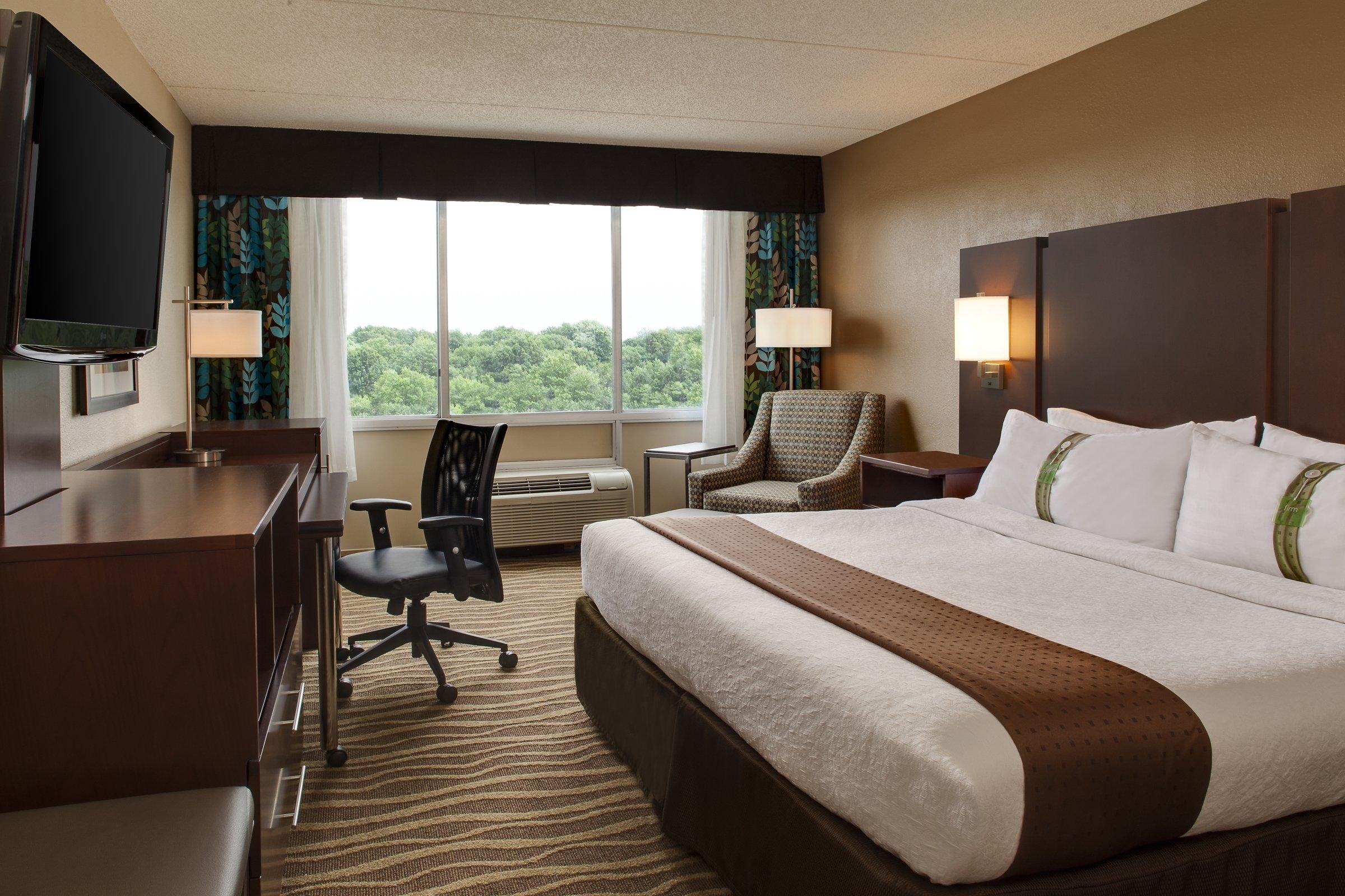 Holiday Inn Hotel & Suites Overland Park-West By Ihg Exterior photo