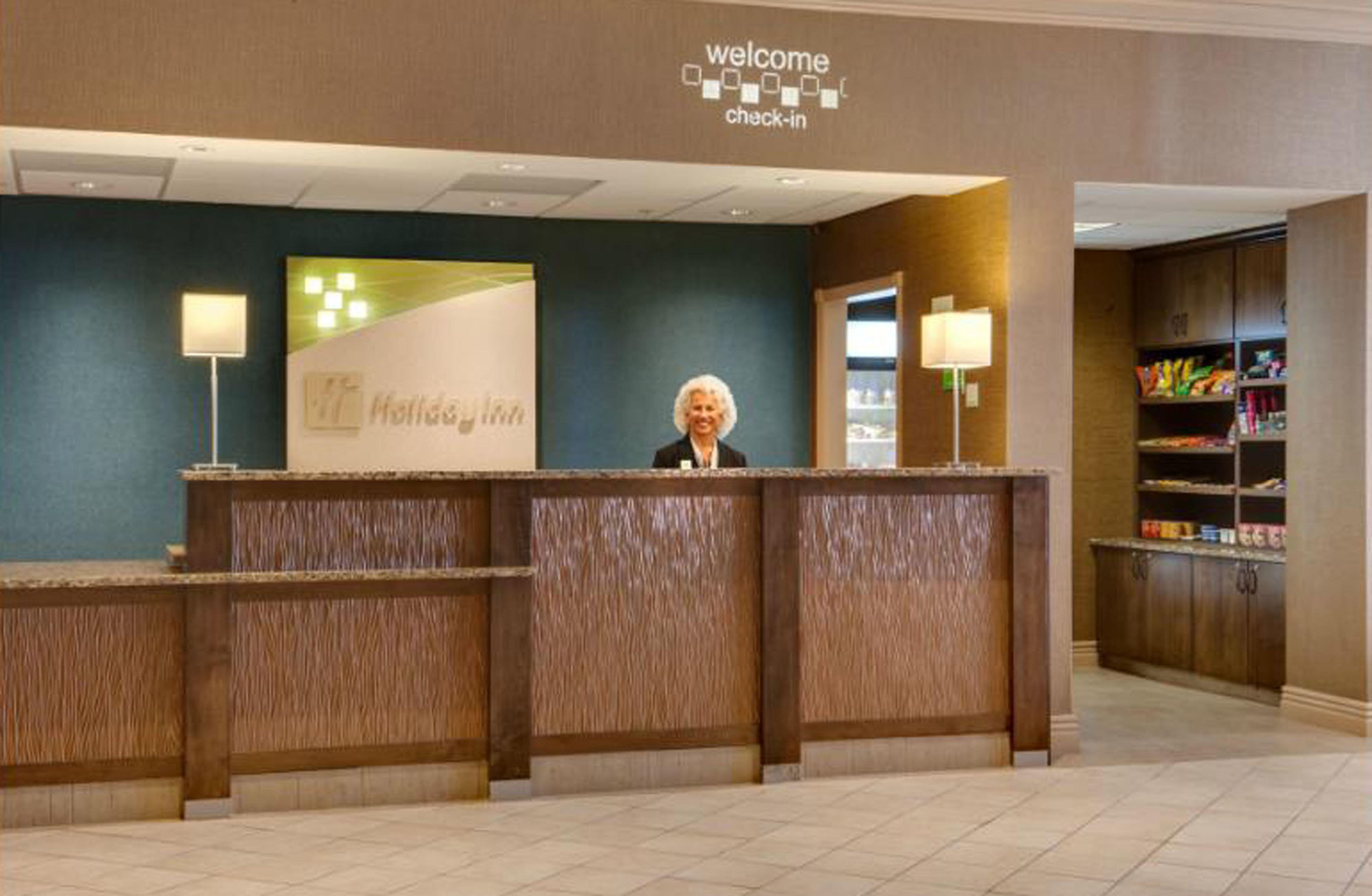 Holiday Inn Hotel & Suites Overland Park-West By Ihg Exterior photo