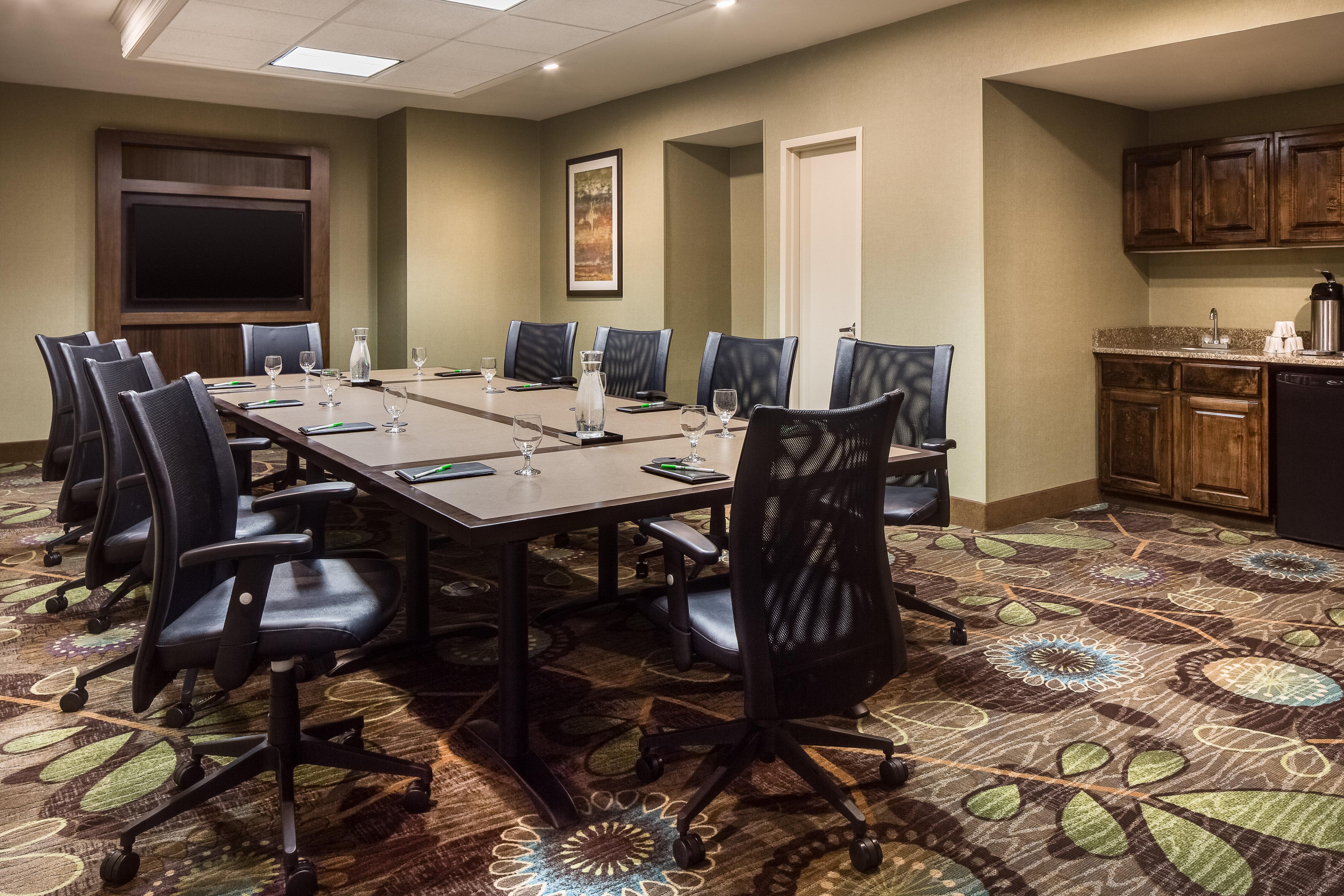 Holiday Inn Hotel & Suites Overland Park-West By Ihg Exterior photo