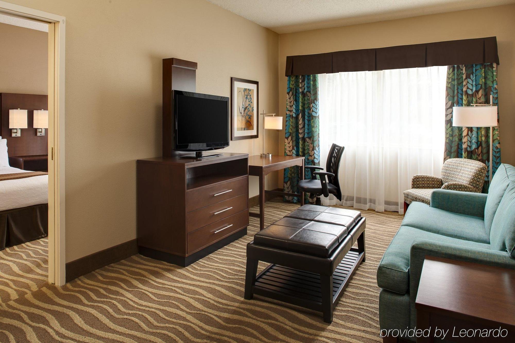 Holiday Inn Hotel & Suites Overland Park-West By Ihg Exterior photo